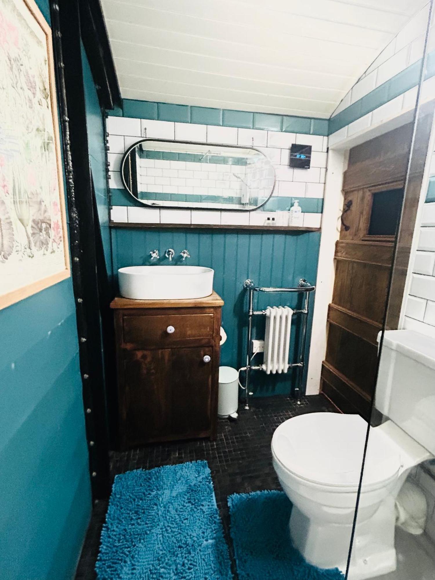 Glasbury The Railway Carriage - Blueヴィラ エクステリア 写真